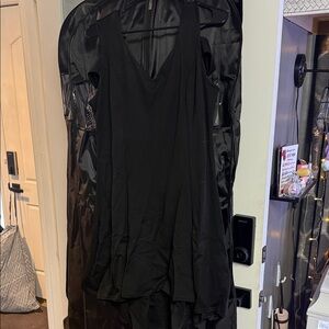 Elegant Black Sleeveless Dress